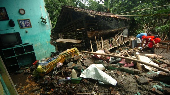 FOTO: Kondisi Permukiman di Brebes usai Diterjang Banjir Bandang