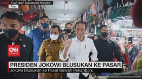 VIDEO: Presiden Jokowi Blusukan ke Pasar
