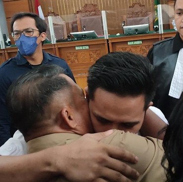 Ayah Dipecat Imbas Kasus Ferdy Sambo, Richard Eliezer: Pa Maafkan Ichad