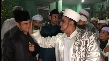 7 Momen Detik-detik Syakir Daulay Ditampar Habib Hasan Jadi Sorotan