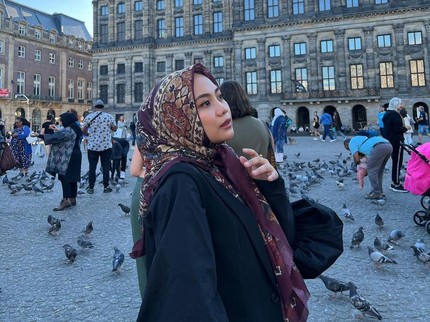 Kisah Sukses Wanita Jogja, Berawal Bisnis Kostan Kini Berhasil Jadi Fashion Designer