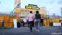 <p>Allo Bank Food Festival telah diadakan sejak 9 Desember 2022. Acara yang berlokasi di area parkir Transmart MT Haryono Jakarta Selatan ini masih akan berlangsung hingga 29 Januari 2023 mendatang.&nbsp; (Foto: Tim HaiBunda/Tania)</p>