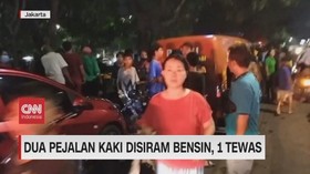 VIDEO: Dua Pejalan Kaki Pria dan Wanita Dibakar Orang Tak Dikenal