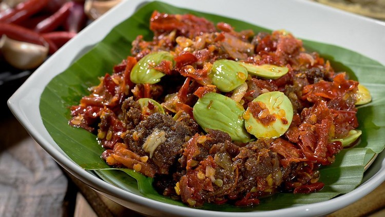 Resep Sambal Goreng Petai dan Ikan Asin Resep Sambal Goreng Petai dan Ikan Asin