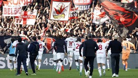 FOTO: AC Milan Tak Lelah Kejar Napoli