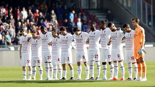 AC Milan menghadapi Lazio dalam laga Liga Italia, Rabu (25/1) dini hari WIB. Rossoneri dalam ancaman makin tertinggal dari Napoli.