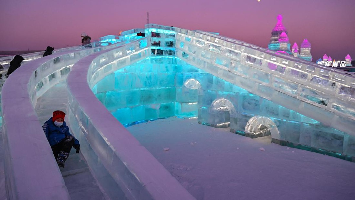 FOTO: Warna-warni Dunia Es Harbin China ke-39
