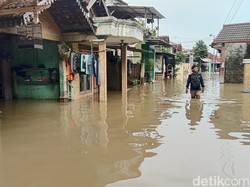 Banjir di Pati Seminggu Belum Surut, Warga Doropayung Waswas
