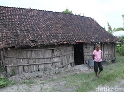 Kisah Perjuangan Mbah Darman 50 Tahun Hidup Tanpa Listrik di Hutan Blora