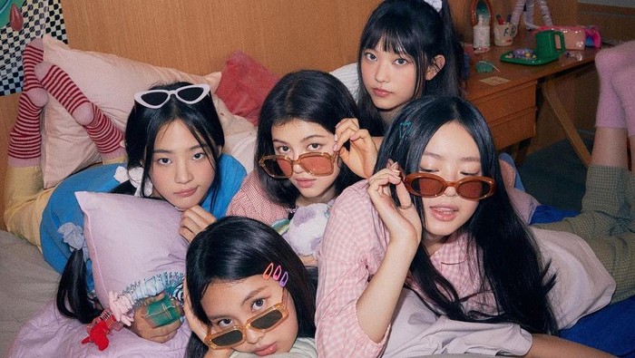 Gemas dan Chic, Ini Sederet Trend Fashion yang Diusung NewJeans Gemas dan Chic, Ini Sederet Trend Fashion yang Diusung NewJeans