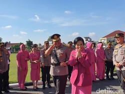 Kapolda Riau antar Putra Karo Jadi Kapolda Kepri: Beliau Cum Laude