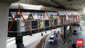 Sampai Jumat Sore, Skywalk Kebayoran Lama Belum Dibuka untuk Umum