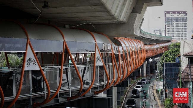 Penjabat (Pj) Gubernur DKI Jakarta DKI Jakarta Heru Budi Hartono direncanakan bakal meresmikan Skywalk tersebut.