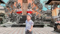 <p>Anak keempat Oki Setiana Dewi, Sulaiman, mengidap penyakit langka sindrom Prader Willi, Bunda.  (Foto: Instagram @okisetianadewi)<br /><br /><br /></p>
