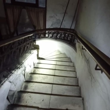 Bikin Merinding, Intip 7 Potret Detail Rumah Mewah Tiko & Ibu Eny