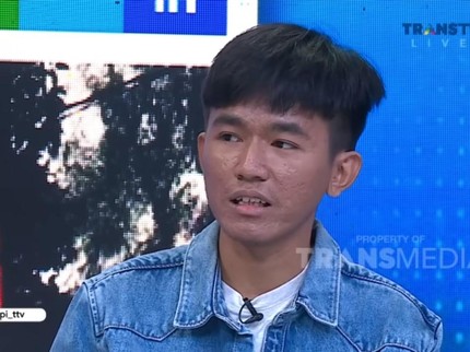 12 Tahun Tulus Rawat Ibu Eny yang Depresi di Rumah Mewah Tanpa Listrik & Air, Tiko Banjir Doa dan Pujian