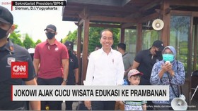 VIDEO: Jokowi Ajak Cucu Wisata Edukasi ke Prambanan