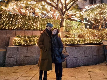 7 Potret Rossa Liburan Bareng Putranya di Korea Selatan, Sang Anak Dikira Artis Drakor