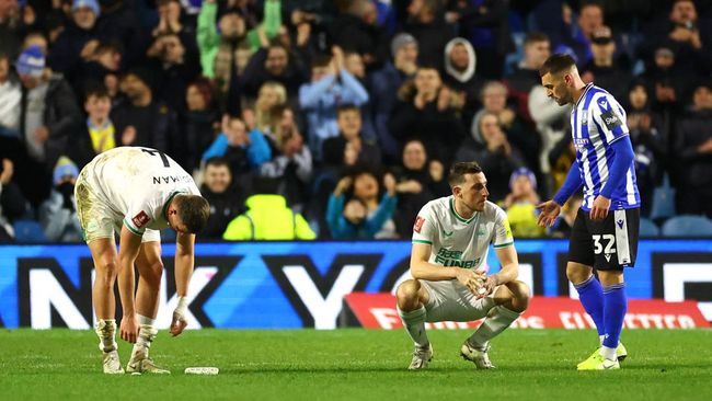 Newcastle United dan Nottingham Forest dipermalukan lawan yang berasal dari kasta di bawah Premier League pada babak ketiga Piala FA, Sabtu (7/1).