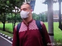 Ferry Irawan Mantap Bercerai, Keluarga Sambangi Pengadilan Agama Jaksel