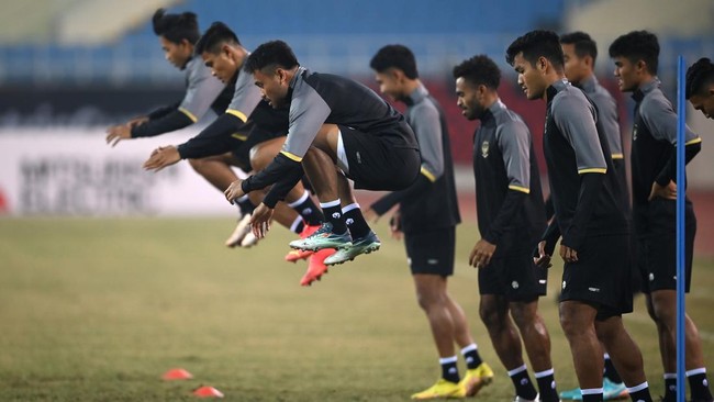 Timnas Indonesia Agendakan Uji Coba Lawan Bolivia atau Tajikistan Shin Tae Yong membocorkan bahwa Timnas Indonesia akan menjalani dua laga uji coba dalam FIFA Matchday periode Maret 2023.