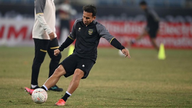 Egy Maulana Vikri mengaku sudah berkomunikasi dengan tim pelatih Timnas Indonesia terkait terkait peluang bermain saat Dewa United melawan Persib Bandung.
