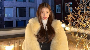 JANG WONYOUNG SUKA MAKANAN MANIS