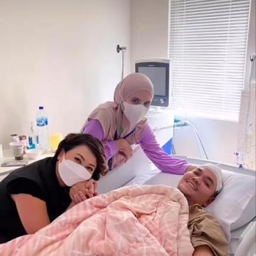 Kondisi Kesehatan Mulai Membaik, Indra Bekti Dapat Pulang Dalam Waktu Dekat?