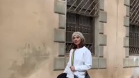 <p>Di benua tersebut, Najwa dan keluarganya menikmati waktu dan keindahan negara Spanyol hingga Inggris, Bunda. (Foto: Instagram @najwashihab)<br /><br /></p>