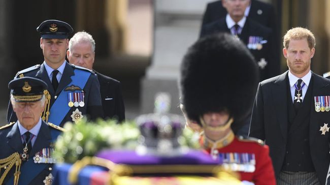 Harry mengaku sudah lama tak berkomunikasi dengan Raja Charles dan William, sekaligus menyatakan keinginannya berdamai dengan keluarga. 