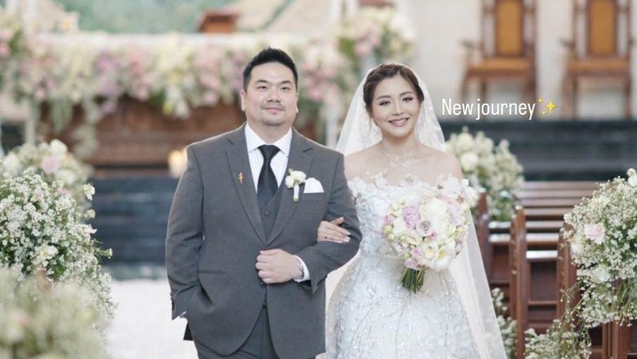 Pernikahan Nex Carlos dan Vienesca Laurencia Pernikahan Nex Carlos dan Vienesca Laurencia