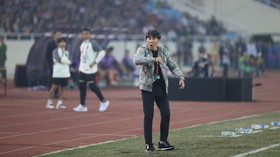 Top 3 Sports: Makhachev Batal Jadi Nomor Satu, STY Tak Maafkan Doll