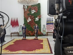 Jokowi di Depan Anwar Ibrahim: Indonesia dan Malaysia Bangsa Serumpun