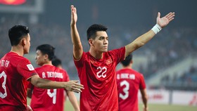 Tien Linh Cetak Gol Sundulan 'Terbang', Vietnam Unggul 1-0
