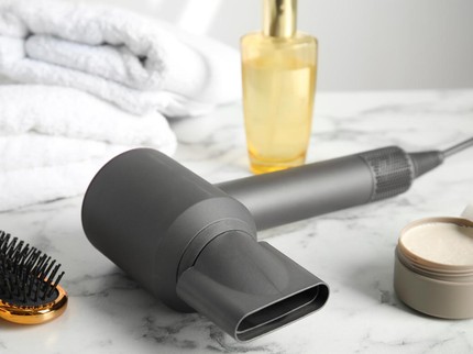 7 Hairdryer Paling Mahal yang Ada di Dunia, Ada yang Berlapis Kristal Bun