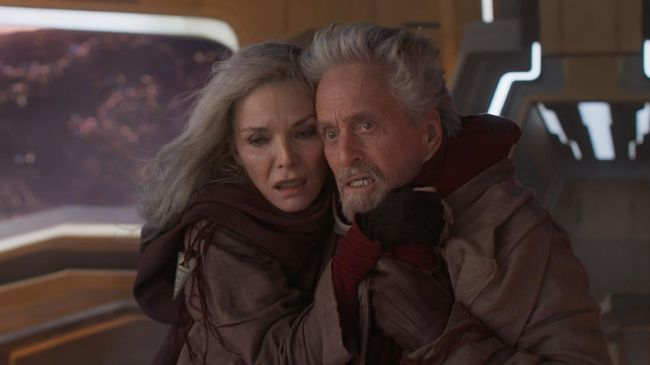 Ant-Man 3 masih berada di peringkat teratas box office Amerika Utara meskipun pendapatan merosot tajam di pekan kedua.