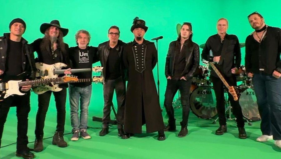 Dewa 19 kolaborasi dengan musisi dunia seperti Dream Theater, Mr Big, hingga TOTO Dewa 19 kolaborasi dengan musisi dunia seperti Dream Theater, Mr Big, hingga TOTO