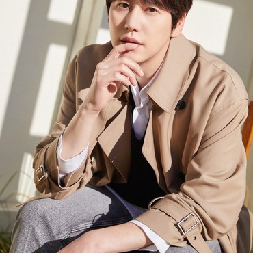 Bukan Kyuhyun Super Junior, Ini Aktor yang Jadi Target Serangan Pisau