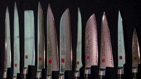 FOTO: Lonjakan Penjualan Pisau Masak Buatan Jepang Saat Pandemi