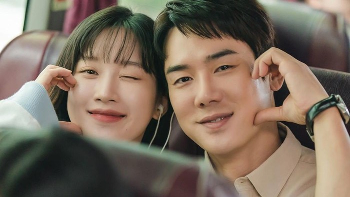 Yoo Yeon Seok dan Moon Ga Young Bagikan Pengalaman Akting Bersama dalam Drama The Interest of Love