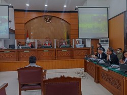 Hakim Heran Sambo Tak Ajak Putri Visum: Pengalaman Saudara Kan Mumpuni