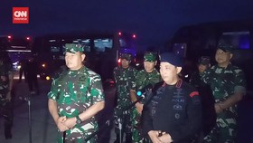 img-title VIDEO: Panglima TNI - Kapolri Janji Tindak Tegas Kelompok Bersenjata