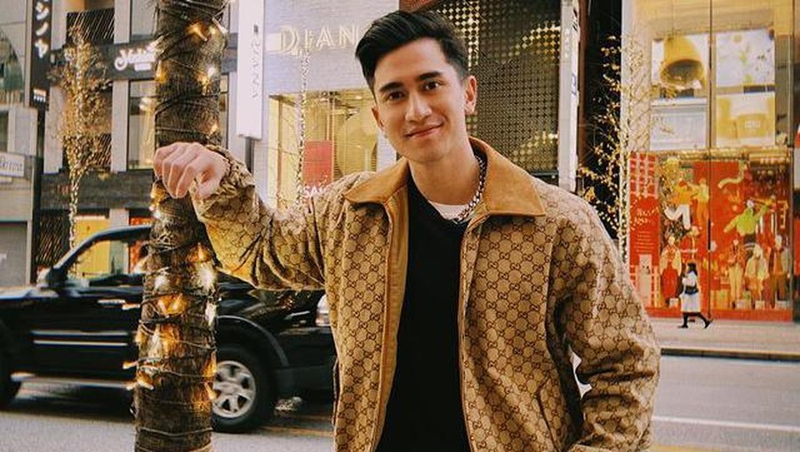 Verrell Bramasta Liburan di Jepang Verrell Bramasta Liburan di Jepang