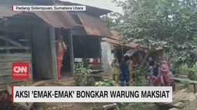VIDEO: Aksi 'Emak-Emak' Bongkar Warung Maksiat