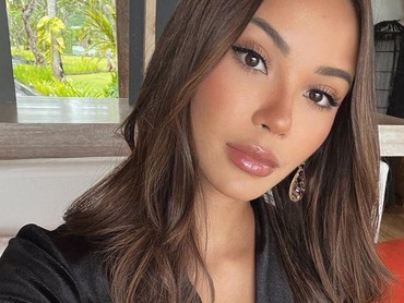 img-title 7 Potret Terbaru Alyssa Daguise Pamer Bibir Tebal Usai Putus dari Al Ghazali