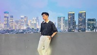<p>Lewat kanal YouTube miliknya, Diffa Chandra juga sering mengunggah video <em>cover</em> lagu dari para artis terkemuka. Selain itu, Diffa juga memiliki program <em>podcast</em> bertajuk <em>NGEPOIN.</em> (Foto: Instagram @diffachandra)</p>