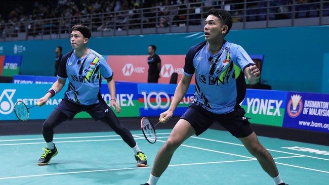 Fajar Alfian/M Rian Ardianto lolos ke semifinal Malaysia Open 2023 usai menang dramatis atas Ong Yew Sin/Teo Ee Yi di Axiata Arena, Jumat (13/1).