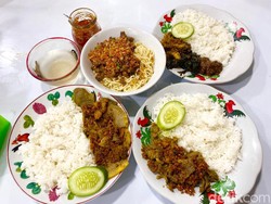Gentong Mas : Ada Nasi Lidah Spesial hingga Nasi Campur Madura yang Viral