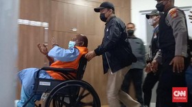 Lukas Enembe Kembali Dibawa ke RSPAD Gatot Soebroto