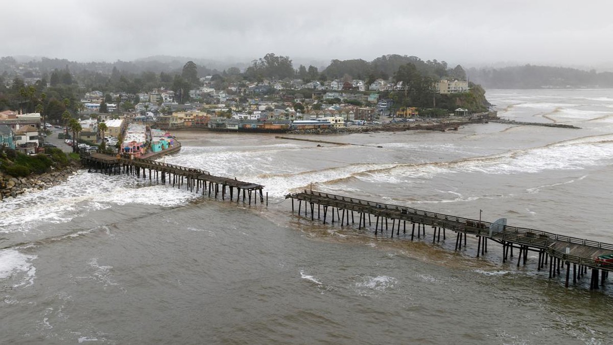 FOTO: Banjir dan Tanah Longsor Imbas Badai Pasifik di California